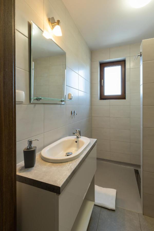 Golden Lofer Apartment Stary Gielad Bagian luar foto
